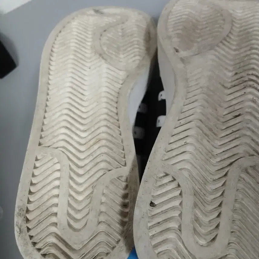 [BUNJANG] Adidas Superstar White/Black Sneakers / 아디다스 슈퍼스타 흰검 스니커즈