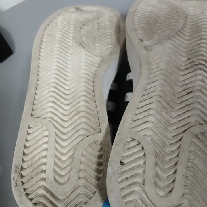[BUNJANG] Adidas Superstar White/Black Sneakers / 아디다스 슈퍼스타 흰검 스니커즈