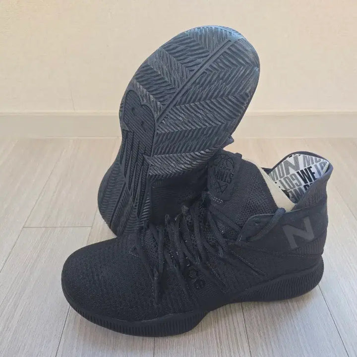 [SOLD OUT] 뉴발란스 농구화 270 새제품
