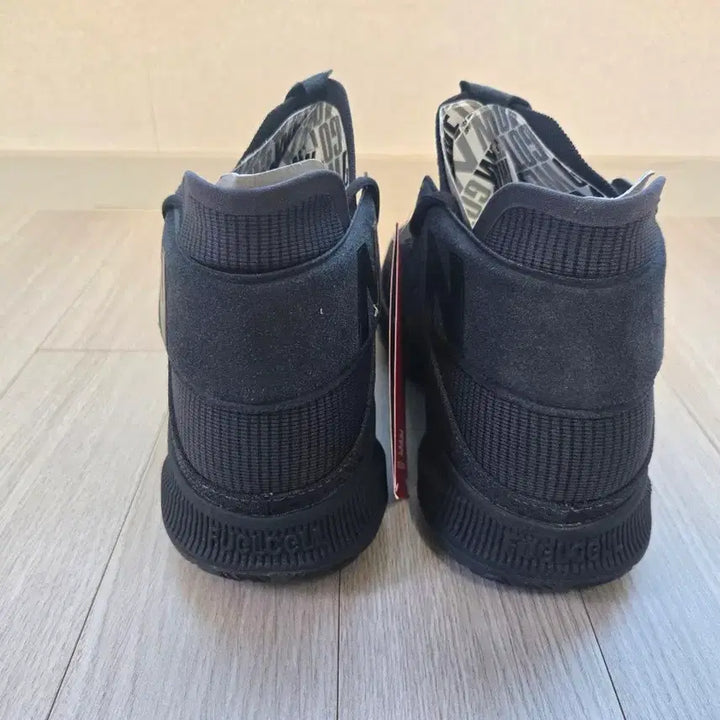[SOLD OUT] 뉴발란스 농구화 270 새제품