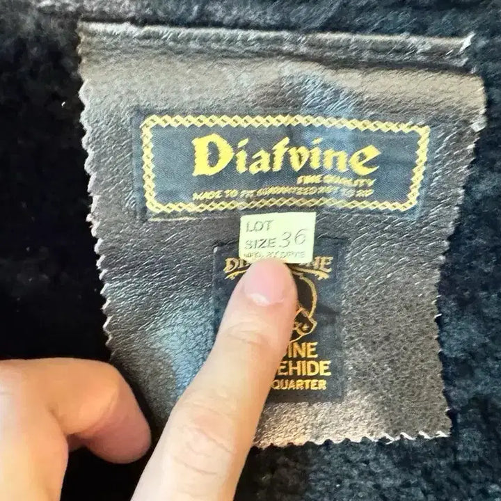 [BUNJANG] DIAPVINE B-3 Black Mouton Leather Jacket 36 / 디아프바인 b-3 블랙 무스탕 가죽 자켓36
