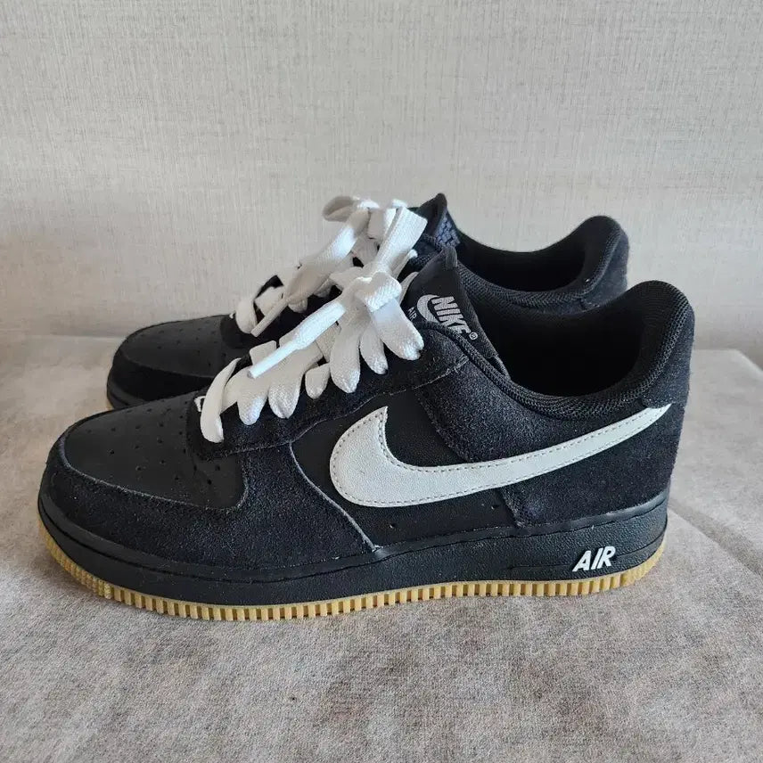 [BUNJANG] Nike Air Force 1 LV8 SK8 Sneakers / 240) 나이키 에어포스1 블랙  LV8 SK8  IB6388