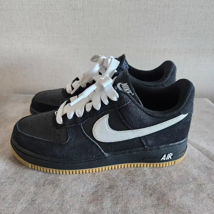 [BUNJANG] Nike Air Force 1 LV8 SK8 Sneakers / 240) 나이키 에어포스1 블랙  LV8 SK8  IB6388