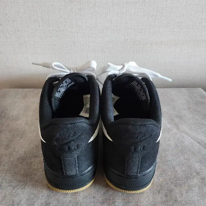 [BUNJANG] Nike Air Force 1 LV8 SK8 Sneakers / 240) 나이키 에어포스1 블랙  LV8 SK8  IB6388