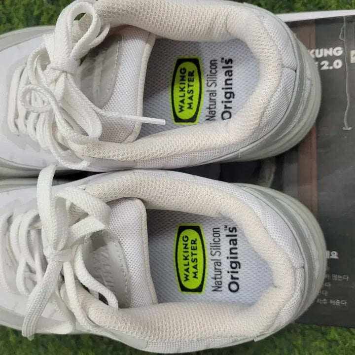 [SOLD OUT] 키높이 편한 운동화 240mm 물컹슈즈2.0