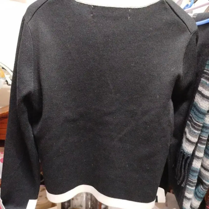 [BUNJANG] ZARA Pearl Button Colorblock Cardigan / 자라 진주단추 배색 가디건