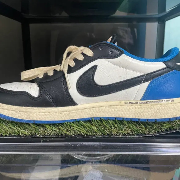[BUNJANG] Nike Jordan 1 Travis Scott Fragment Retro Low 255 / 나이키 조던1 트래비스 스캇 프라그먼트 레트로 로우 255