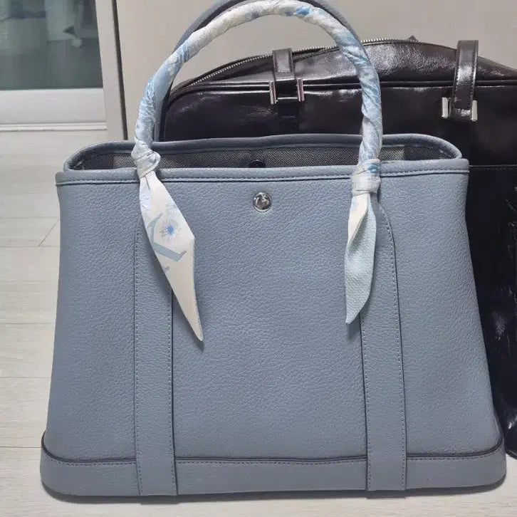 [BUNJANG] Leather Blue Pastel Scarf Handle Tote Bag / 소가죽 블루페일 스카프 핸들 토트