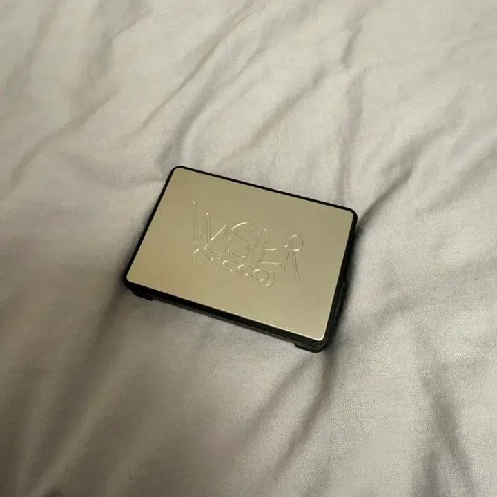 [BUNJANG] TOUCh Palette + Single Shadow 8pcs / 투크 팔레트+싱새8구 원바이제뉴인 마그네틱섀도우 팔레트 +싱글섀도우 8개