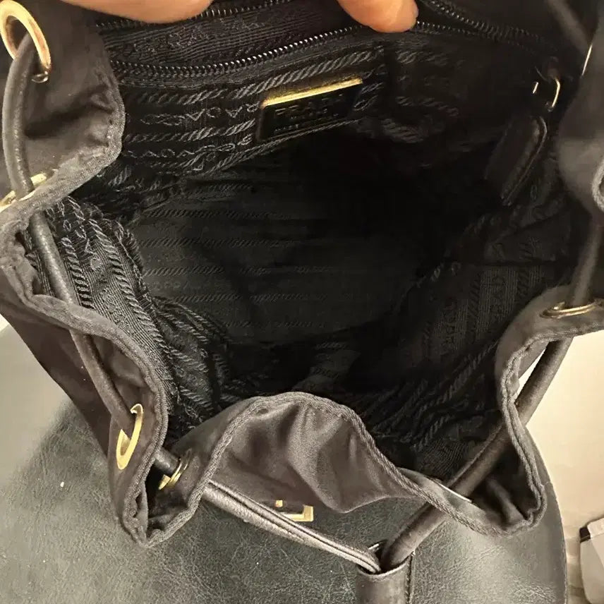 [BUNJANG] Prada Vintage Plate Logo Nylon Mini Backpack 23cm / 정품 프라다 빈티지 플레이트 로고 나일론 미니 백팩 가로23