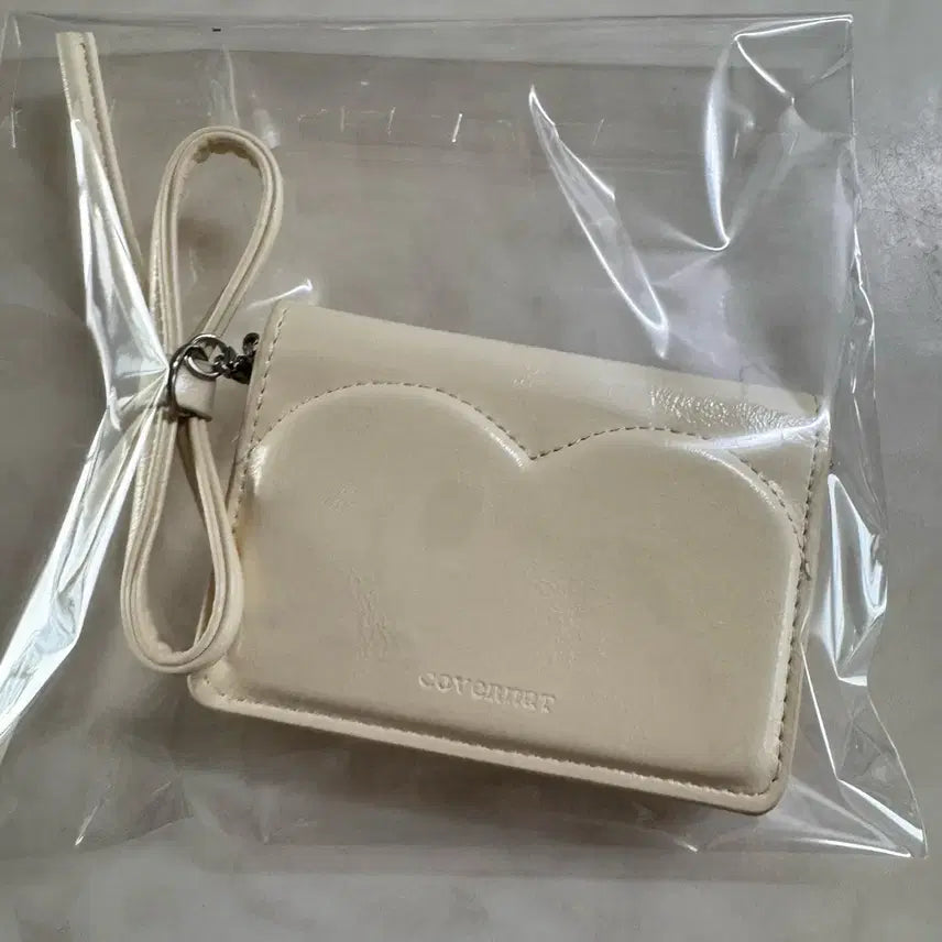 [BUNJANG] Covernat Clover Heart Card Wallet / 커버낫 클로버하트 키링 카드지갑 지갑 버터 새상품