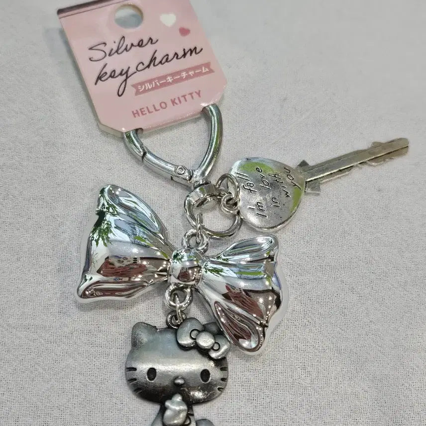 [BUNJANG] Hello Kitty Silver Keyring with Ribbon / (정품)헬로키티 실버 키링 리본 장식