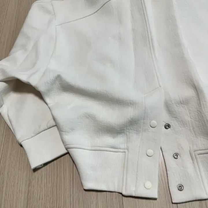 [BUNJANG] Unknown Ivory Texture Snap Hoodie / 아이보리 텍스처 스냅 후드티 에이블리 지그재그