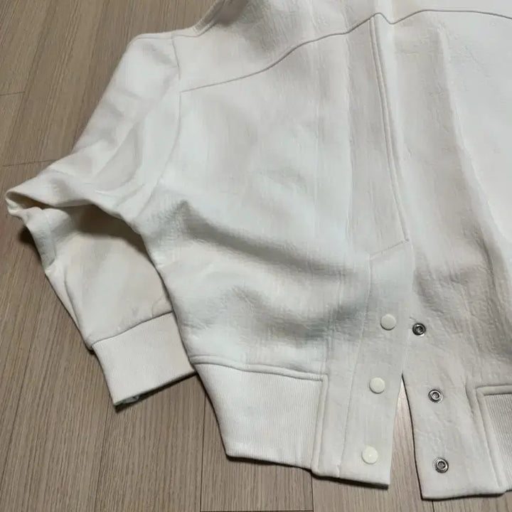 [BUNJANG] Unknown Ivory Texture Snap Hoodie / 아이보리 텍스처 스냅 후드티 에이블리 지그재그