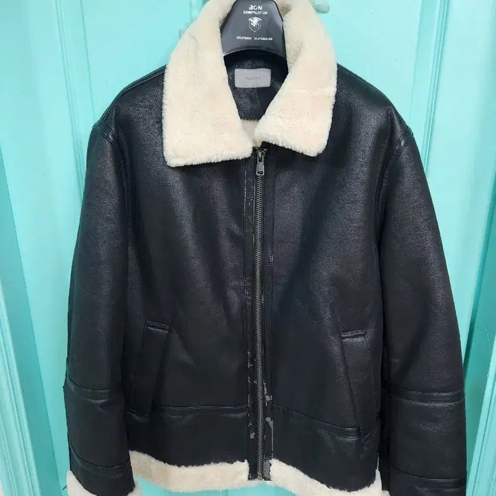 [BUNJANG] Project M Black Mustang Jacket / 프로젝트엠 무스탕 블랙 110