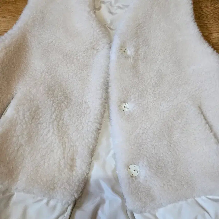 [BUNJANG] Park Choon Moo Wool Down Vest / 블랙 박춘무 양모 다운패딩 조끼(66사이즈)