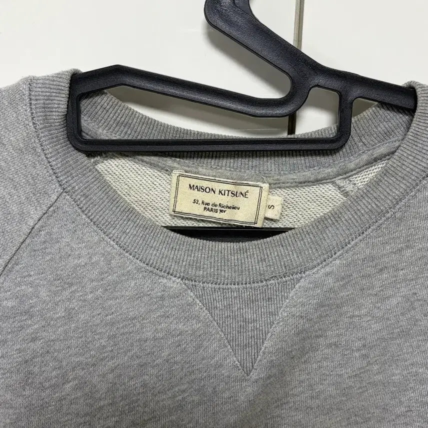 [BUNJANG] Maison Kitsune Parisian Gray Sweatshirt / 메종키츠네 파리지앵 맨투맨 그레이