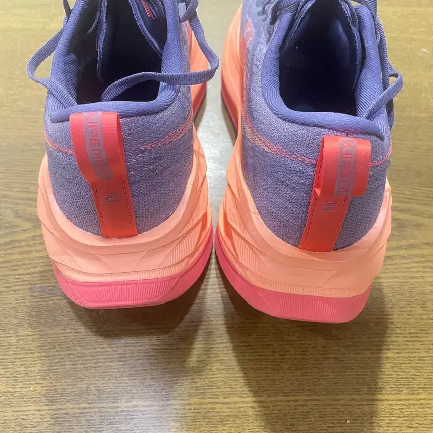[BUNJANG] Asics Superblast 2 - US 7 / 250 아식스 슈퍼블라스트2