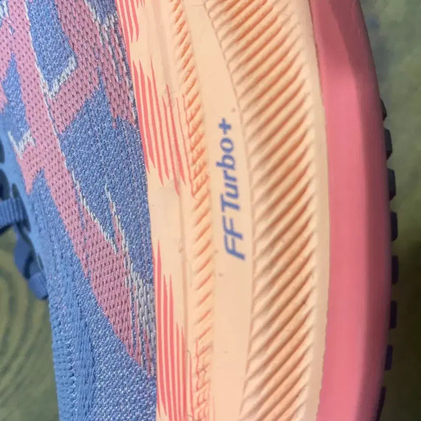 [BUNJANG] Asics Superblast 2 - US 7 / 250 아식스 슈퍼블라스트2