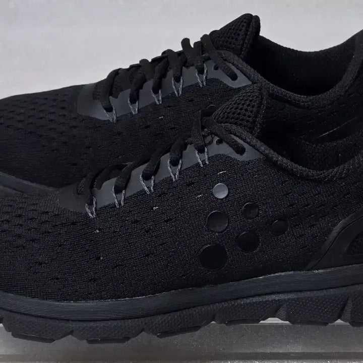 [BUNJANG] CRAFT V150 Engineered Running Shoes / [미사용] 크래프트 CRAFT V150 Engineered 러닝화 270