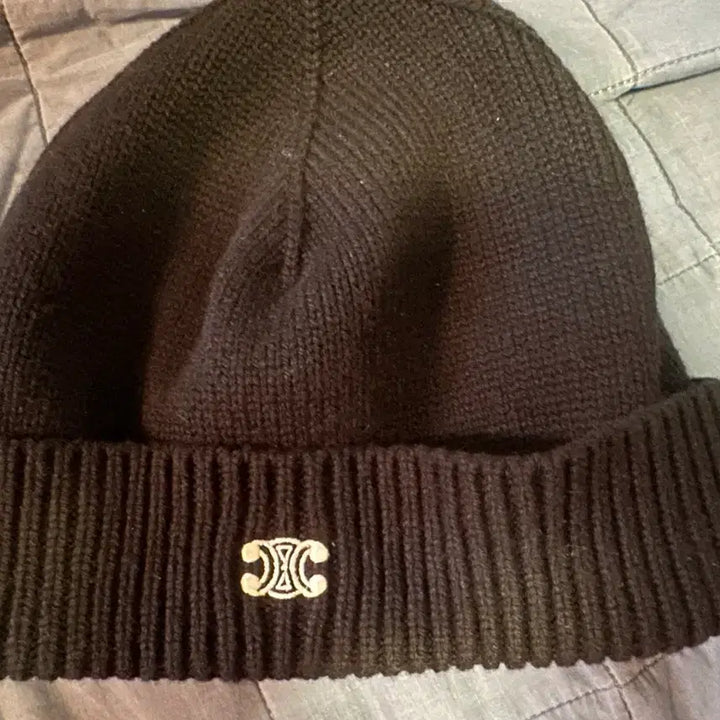 [BUNJANG] Celine Triomphe Beanie / 셀린느 트리옹프 비니