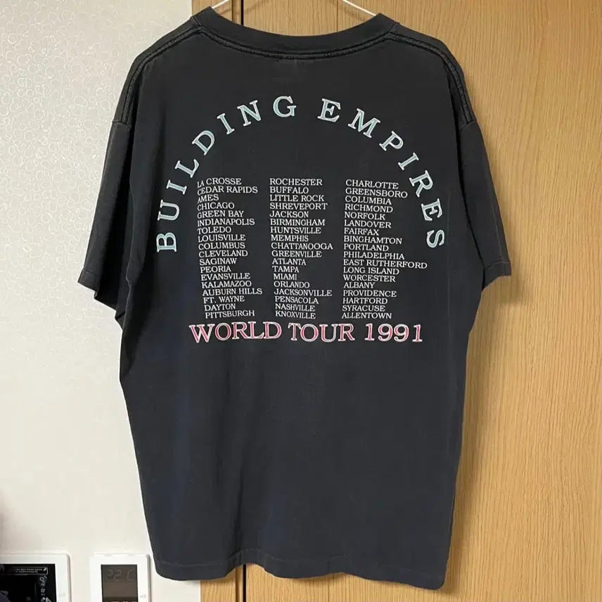 [SOLD OUT] 90s 빈티지 밴드티 반팔 티셔츠 / queensryche 퀸스라이크