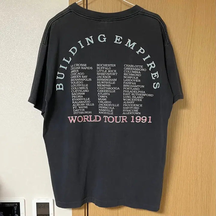 [SOLD OUT] 90s 빈티지 밴드티 반팔 티셔츠 / queensryche 퀸스라이크