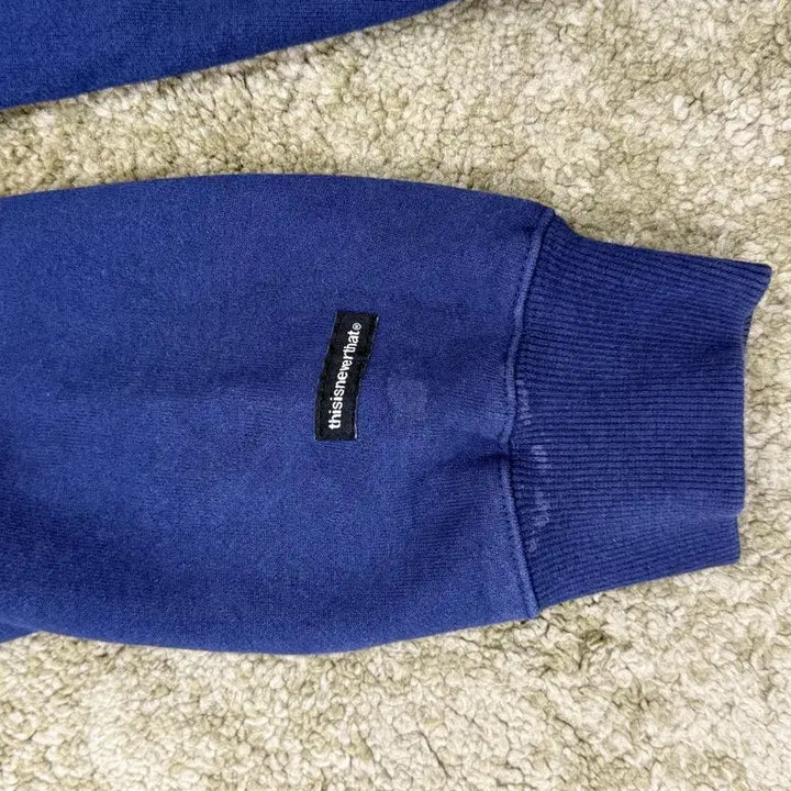 [BUNJANG] thisisneverthat Navy Crewneck M / 디스이즈네버댓 네이비 맨투맨 M