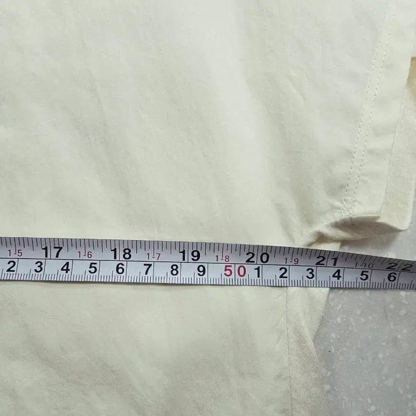 [BUNJANG] Isae Cotton Blend Short Sleeve Blouse / 새상품 이새 코튼혼방 반팔 셔츠 블라우스