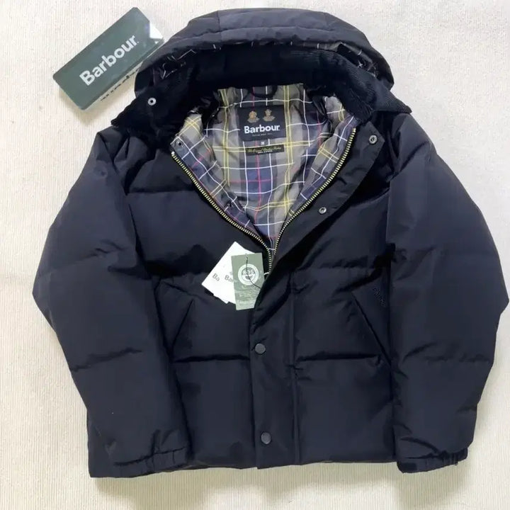 [BUNJANG] Barbour Black Hooded Padded Jacket / 바버 블랙 후드 패딩 자켓