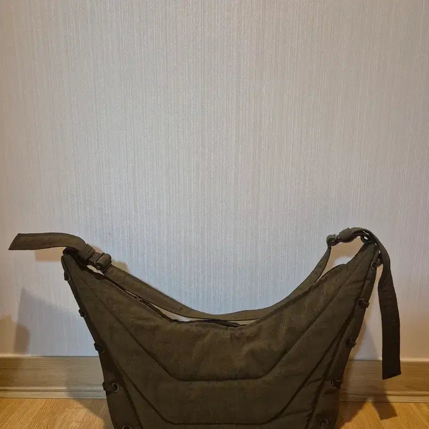 [BUNJANG] Lemaire Game Bag Medium Khaki / 르메르 게임백 미디움 카키