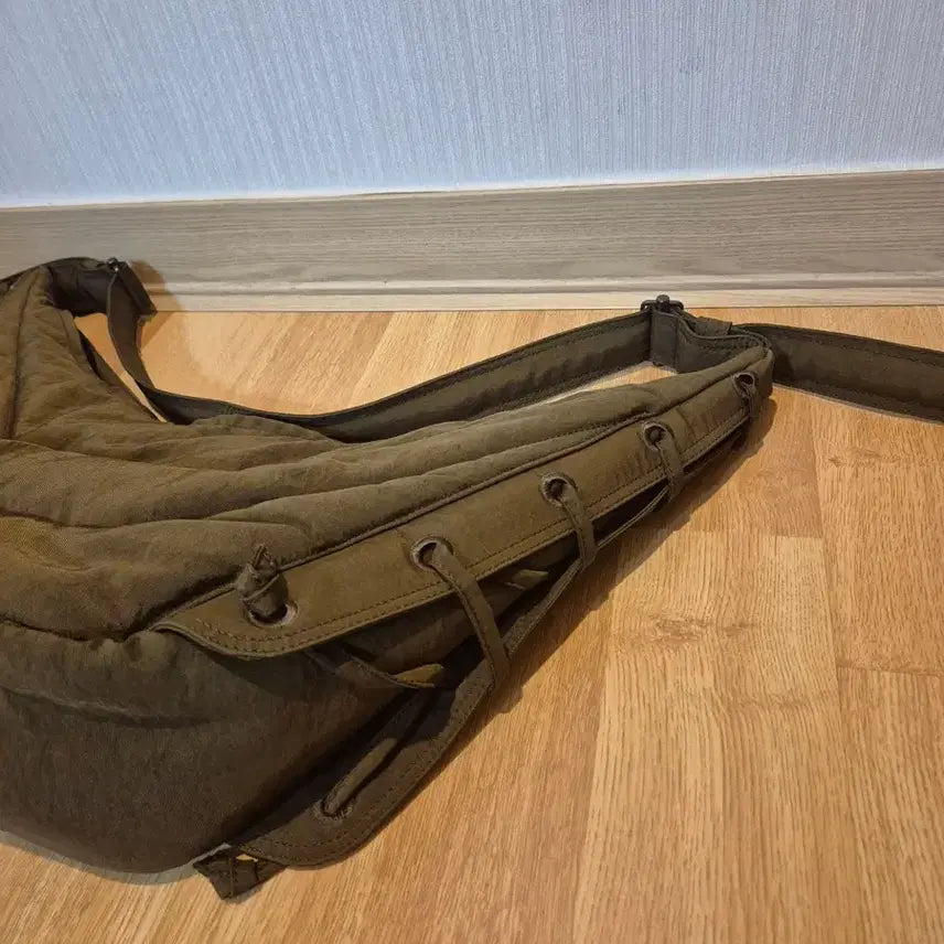 [BUNJANG] Lemaire Game Bag Medium Khaki / 르메르 게임백 미디움 카키
