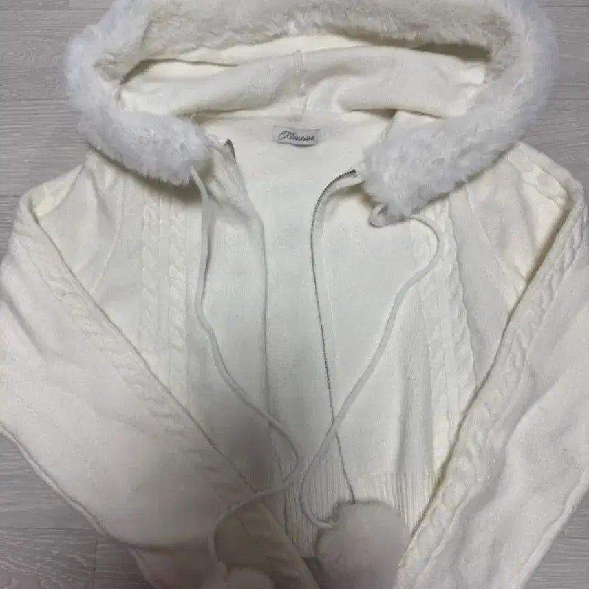 [BUNJANG] Clicheria Sweet Balls Hoodie Zip-up / 클리시어 Sweet balls 후드 집업