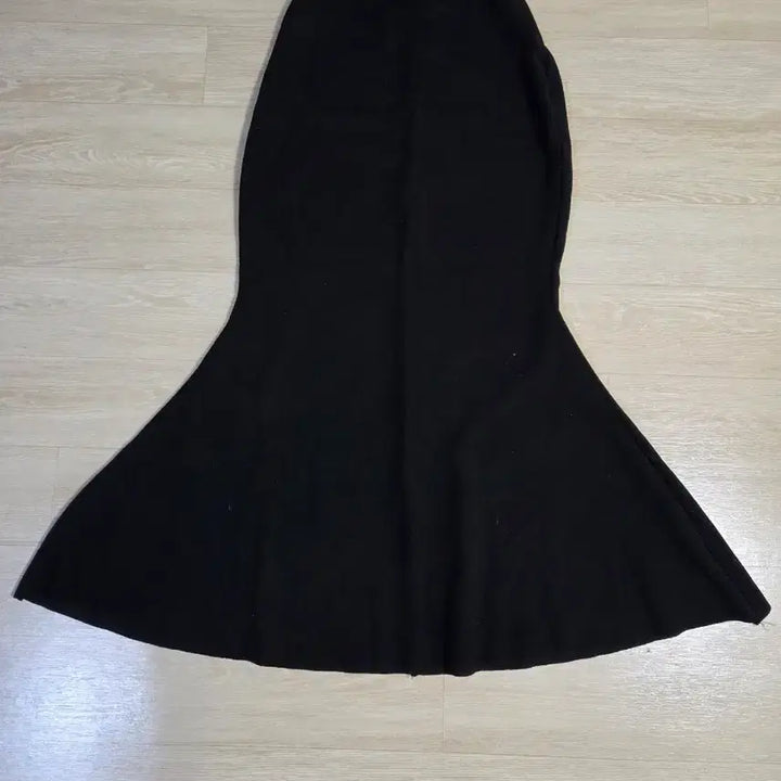 [BUNJANG] Antique J Mermaid Skirt / 새상품)엔티크제이 보들 기모 머메이드 스커트