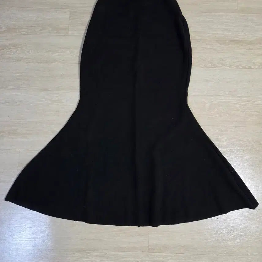 [BUNJANG] Antique J Mermaid Skirt / 새상품)엔티크제이 보들 기모 머메이드 스커트