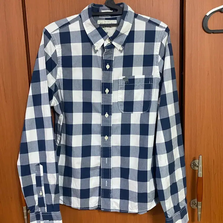 [BUNJANG] Abercrombie Navy Check Shirt M Size / [ABERCROMBIE] 아베크롬비 네이비 체크 셔츠 M사이즈