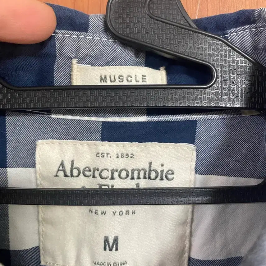 [BUNJANG] Abercrombie Navy Check Shirt M Size / [ABERCROMBIE] 아베크롬비 네이비 체크 셔츠 M사이즈