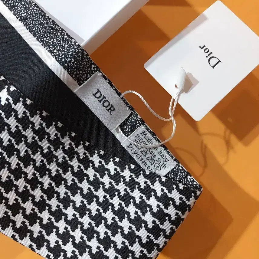 [BUNJANG] Dior Silk Scarf / 디올 실크 스카프