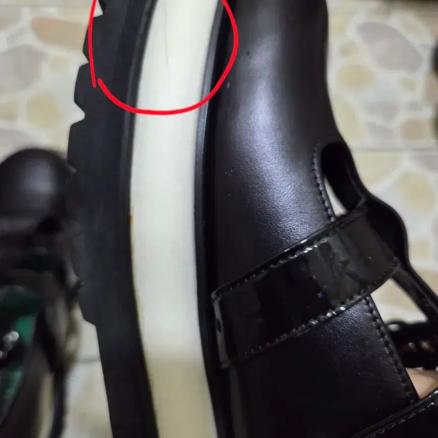 [BUNJANG] Lucky Chouette Mary Jane Platform Shoes / 럭키슈에뜨 블랙 메리제인 플랫폼 신발