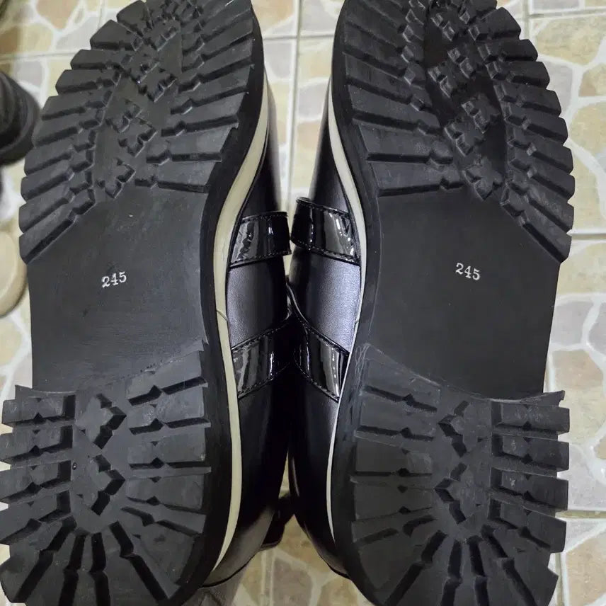 [BUNJANG] Lucky Chouette Mary Jane Platform Shoes / 럭키슈에뜨 블랙 메리제인 플랫폼 신발