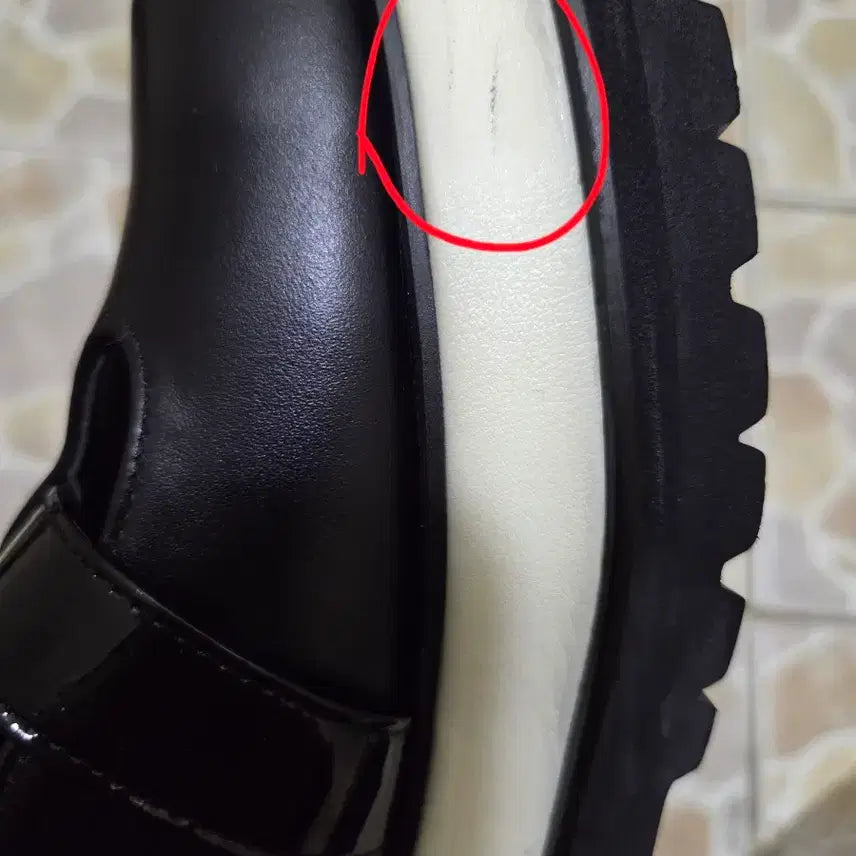 [BUNJANG] Lucky Chouette Mary Jane Platform Shoes / 럭키슈에뜨 블랙 메리제인 플랫폼 신발