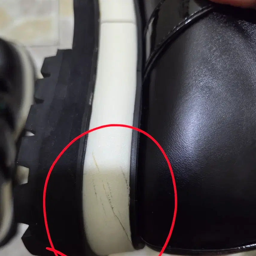 [BUNJANG] Lucky Chouette Mary Jane Platform Shoes / 럭키슈에뜨 블랙 메리제인 플랫폼 신발