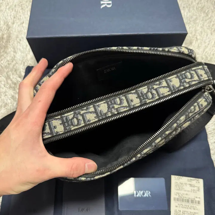 [BUNJANG] OS Dior Oblique Maxi Safari Messenger Bag Beige / [ OS ] 디올 오블리크 맥시 사파리 메신저백 크로스백 베이지