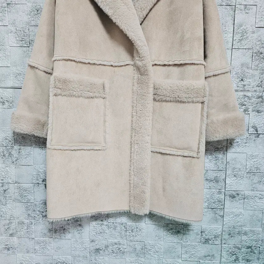 [BUNJANG] Double Coco J Faux Suede Coat / 더블코코제이 인조 무스탕 코트