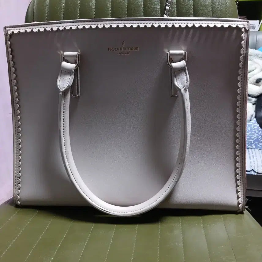 [SOLD OUT] 폴스부띠끄 화이트 토트백