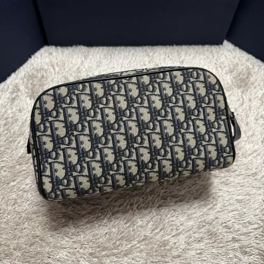 [BUNJANG] Dior Oblique Toiletries Clutch Bag Beige / [ OS ] 디올 오블리크 토일레트리 클러치백 베이지