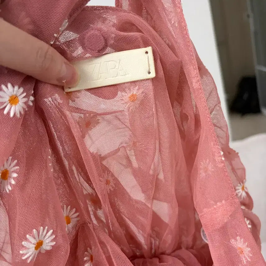 [BUNJANG] ZARA Daisy Chiffon Flower Tote Bag / 자라 데이지 쉬폰 플라워 꽃가방(미사용)