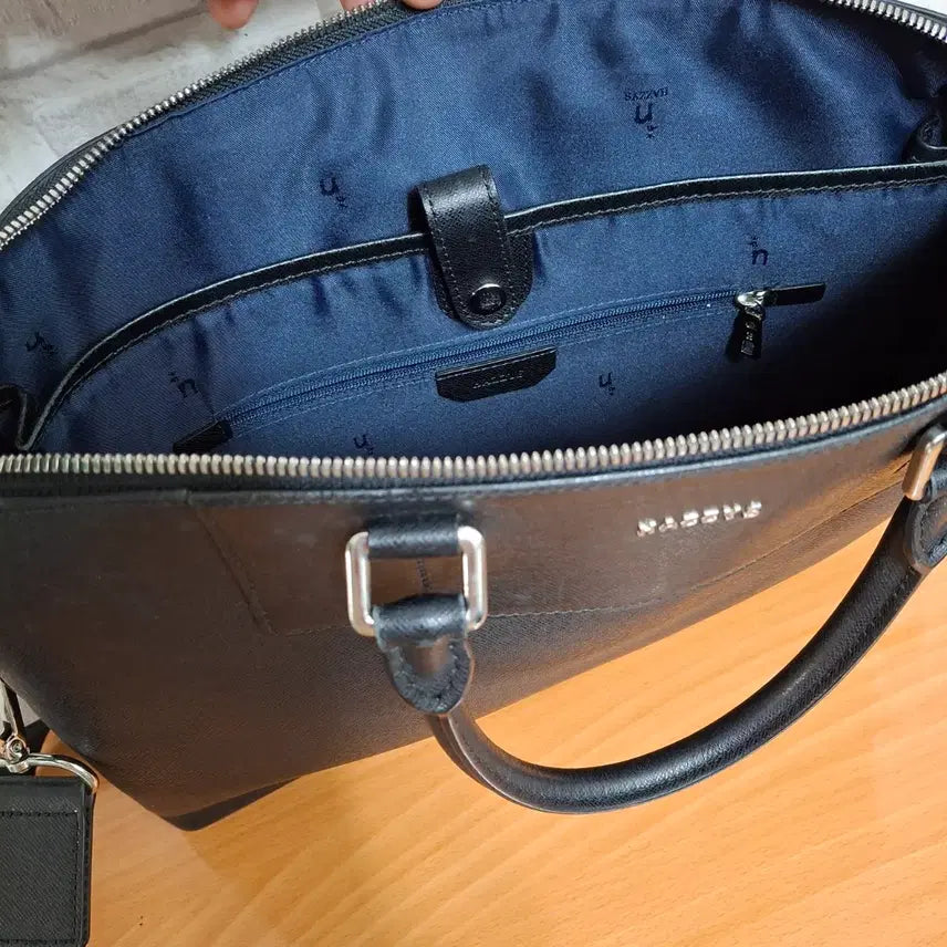 [BUNJANG] Hazzys Leather Briefcase / 헤지스 검퓨터서류가방