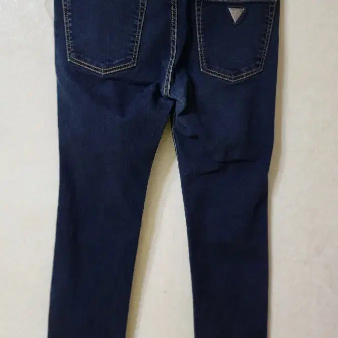 [BUNJANG] Guess Slim Fit Jeans / 게스 진청 여성슬림핏 청바지