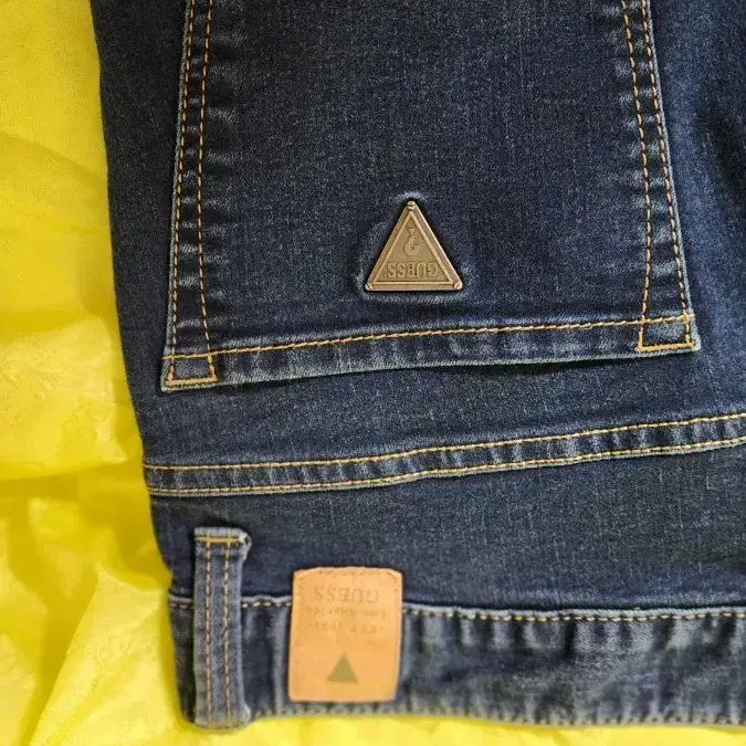 [BUNJANG] Guess Slim Fit Jeans / 게스 진청 여성슬림핏 청바지